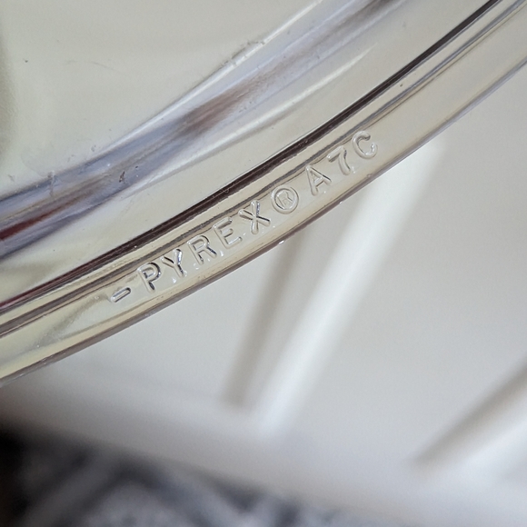 Corningware Casserole Dish 1L Pyrex Lid - Picture 6 of 6